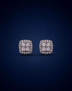 Pair of diamond earrings 