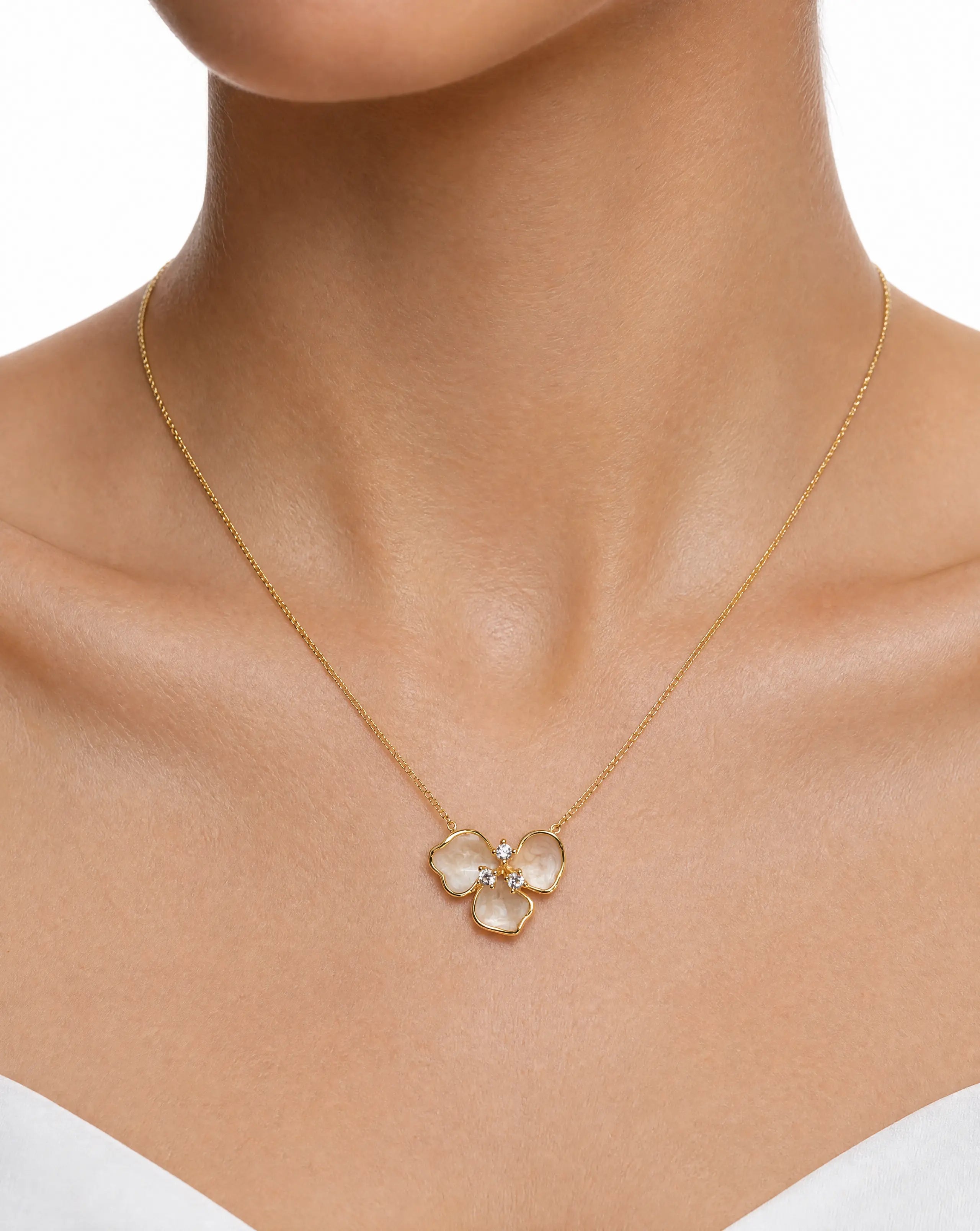 Asteria Blossom Chain Necklace Delisa Jewelry